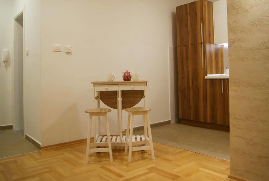 Smart Apartments Skopje Luaran gambar