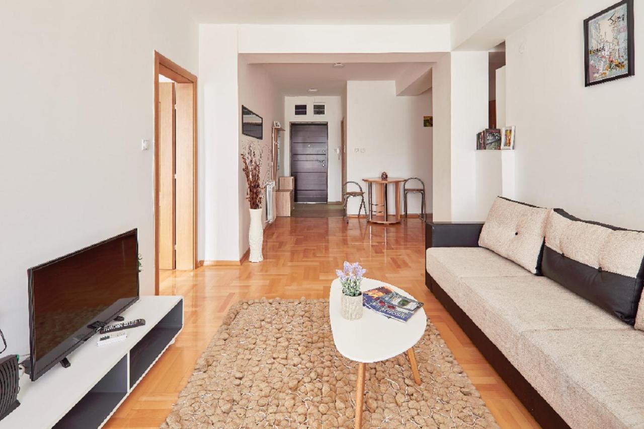 Smart Apartments Skopje Luaran gambar
