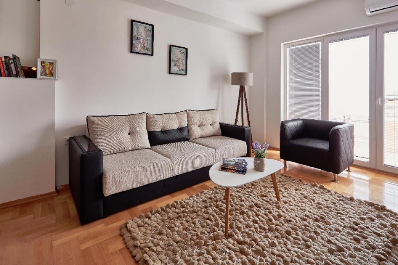 Smart Apartments Skopje Luaran gambar